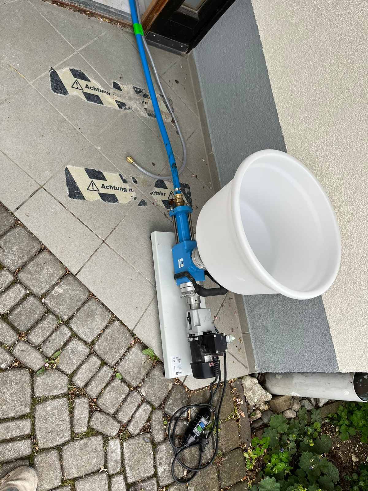 Bodennivellierung und professioneller Bodenausgleich Bild 4